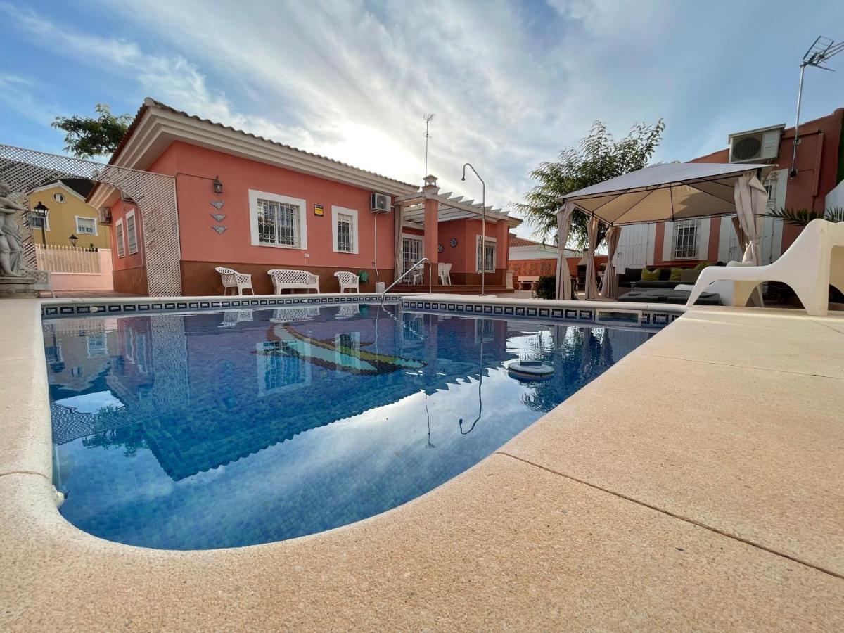 Villa Triana Севилья Экстерьер фото